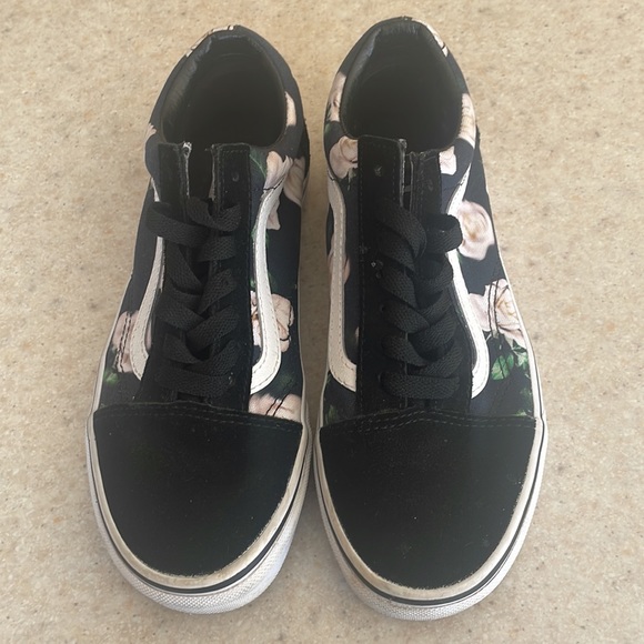 Vans - Picture 3 of 4